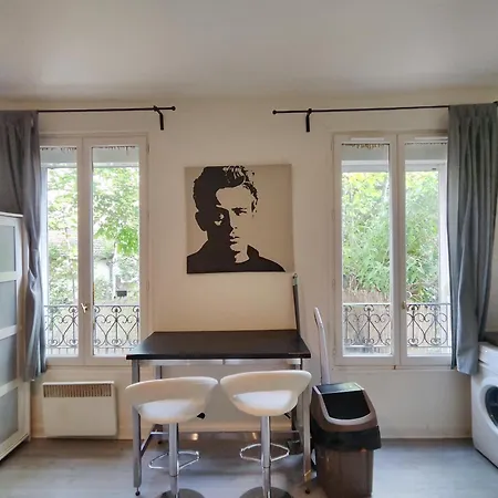 Charming Parisian Studio!