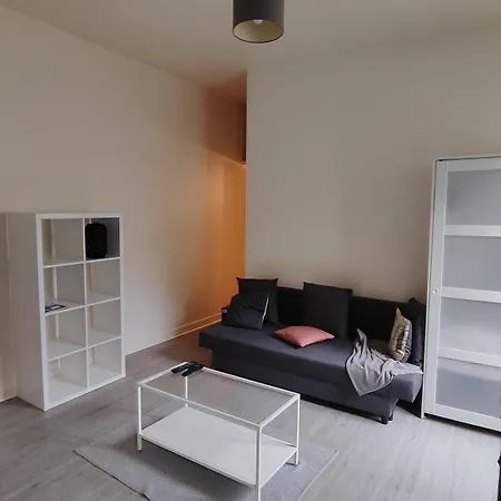 Apartamento Charming Parisian Studio! *