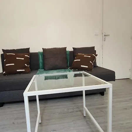 Charming Parisian Studio! *