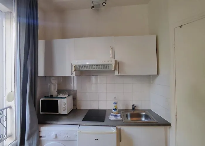 Charming Parisian Studio!