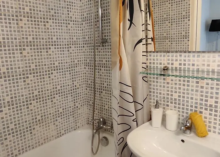 Charming Parisian Studio! * イヴリー＝シュル＝セーヌ