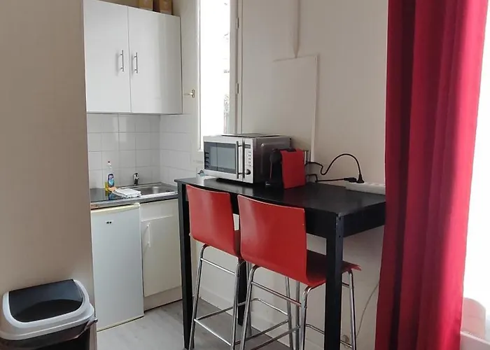 Charming Parisian Studio! Lägenhet