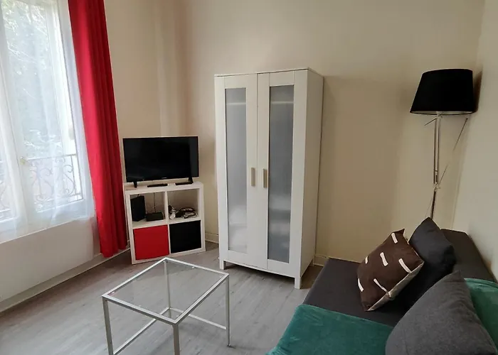Lägenhet Charming Parisian Studio!